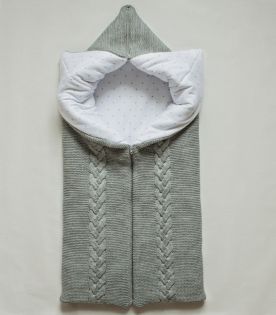 Вязаное одеяло-трансформер